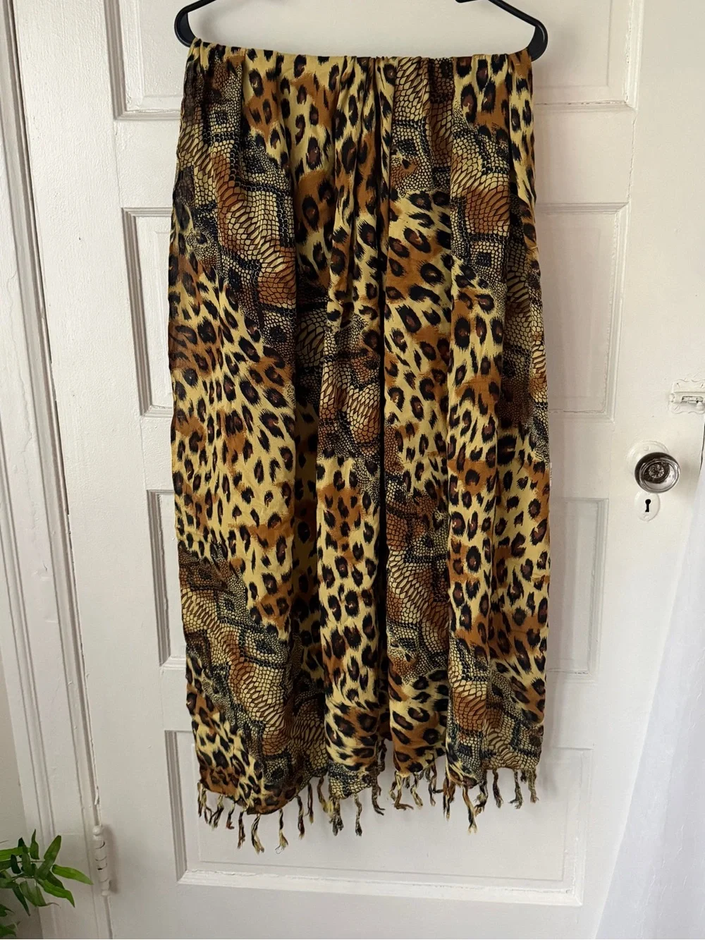 PAREOS, Etc. Leopard Safari Print Scarf Sarong Swim Cover Up Beach Vacation